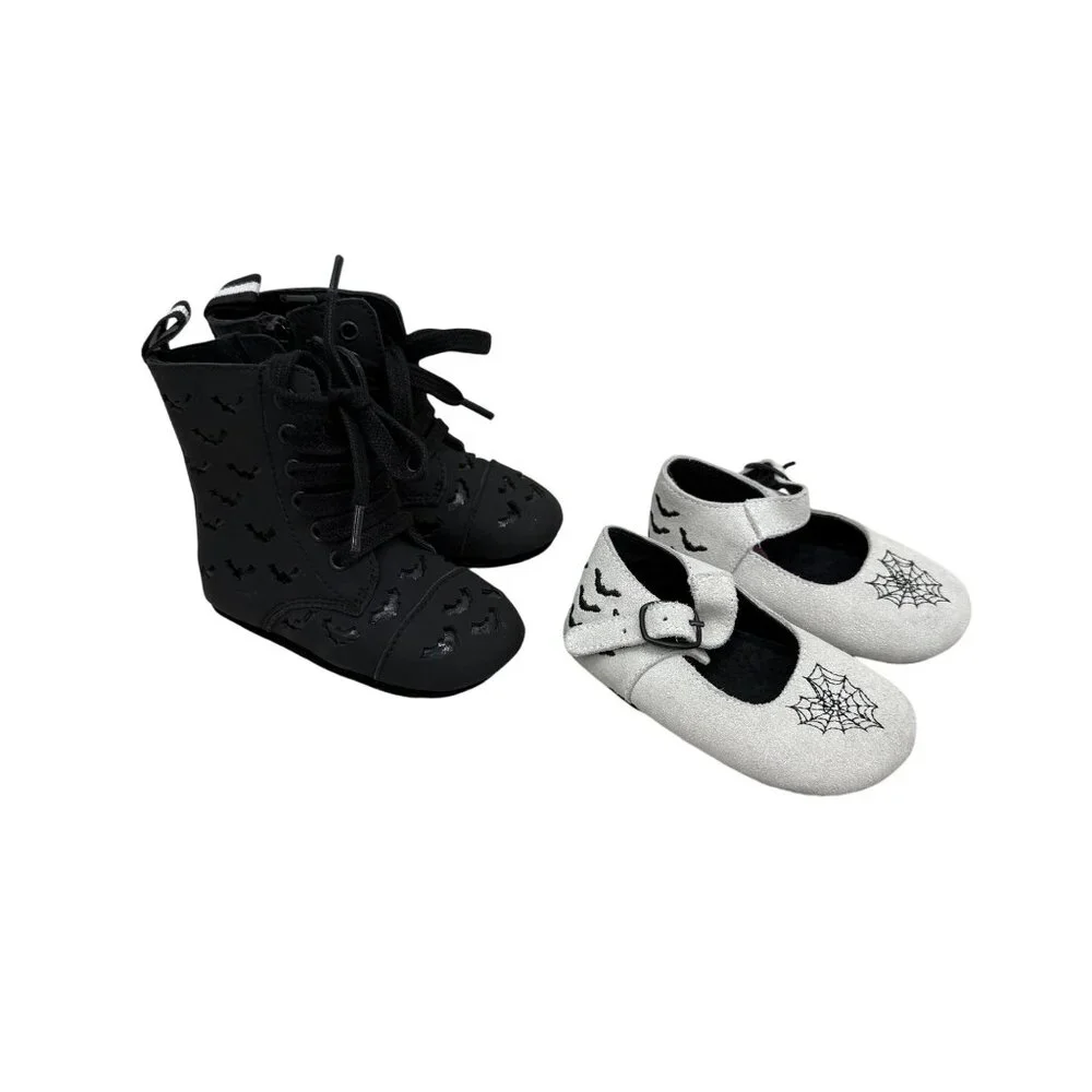 Spellbound Soles Bat Spiderweb Mary Jane Boot Crib Shoe Bundle Baby Girl size 4